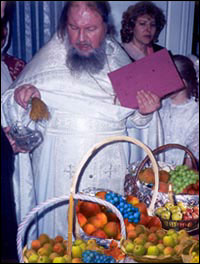 Blessing the fruit on Transfiguration Day